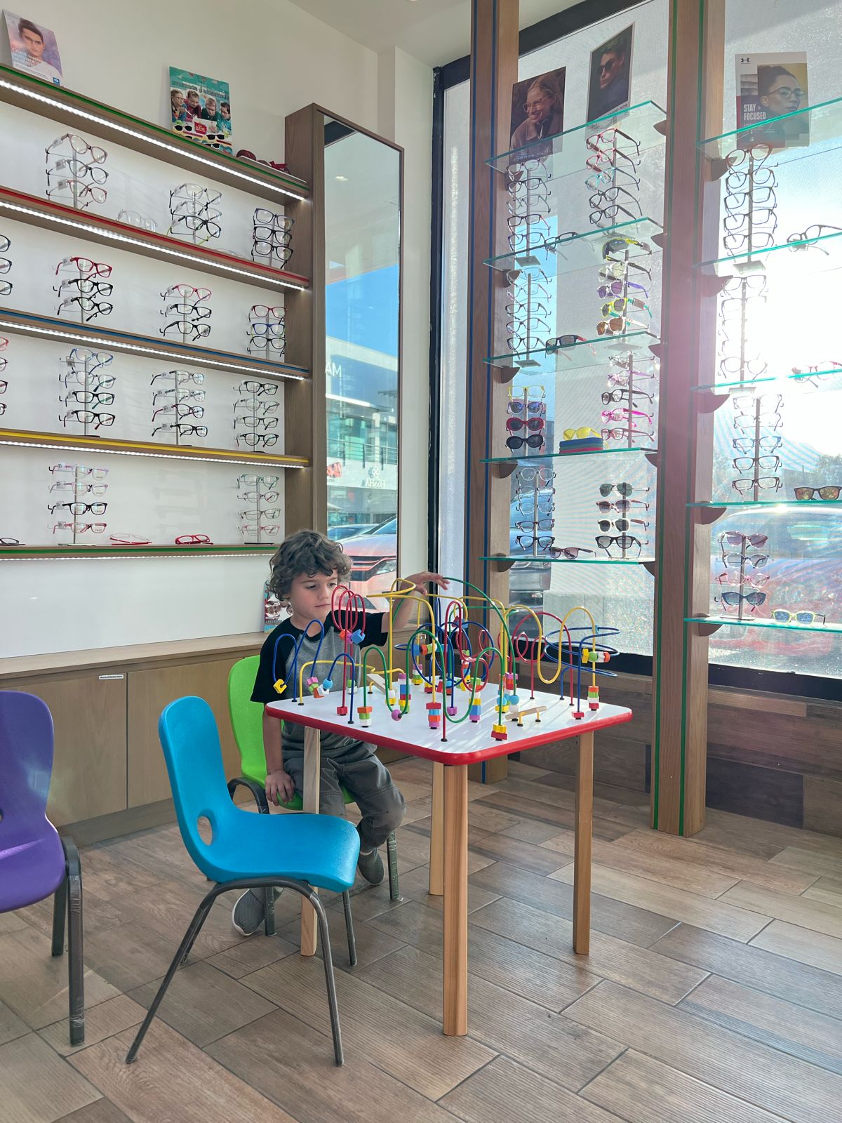 Fachada Sucursal Óptica 4 Kids en Paseo San Pedro